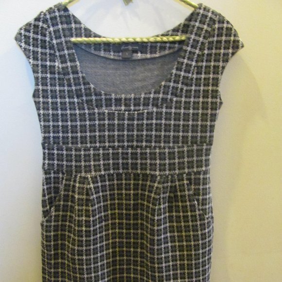 Lovely and simple FOREVER 21 Dress - Picture 1 of 2